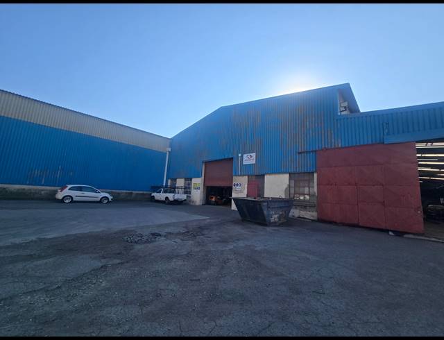 1,350M² FACTORY TO LET IN TUNNEY
